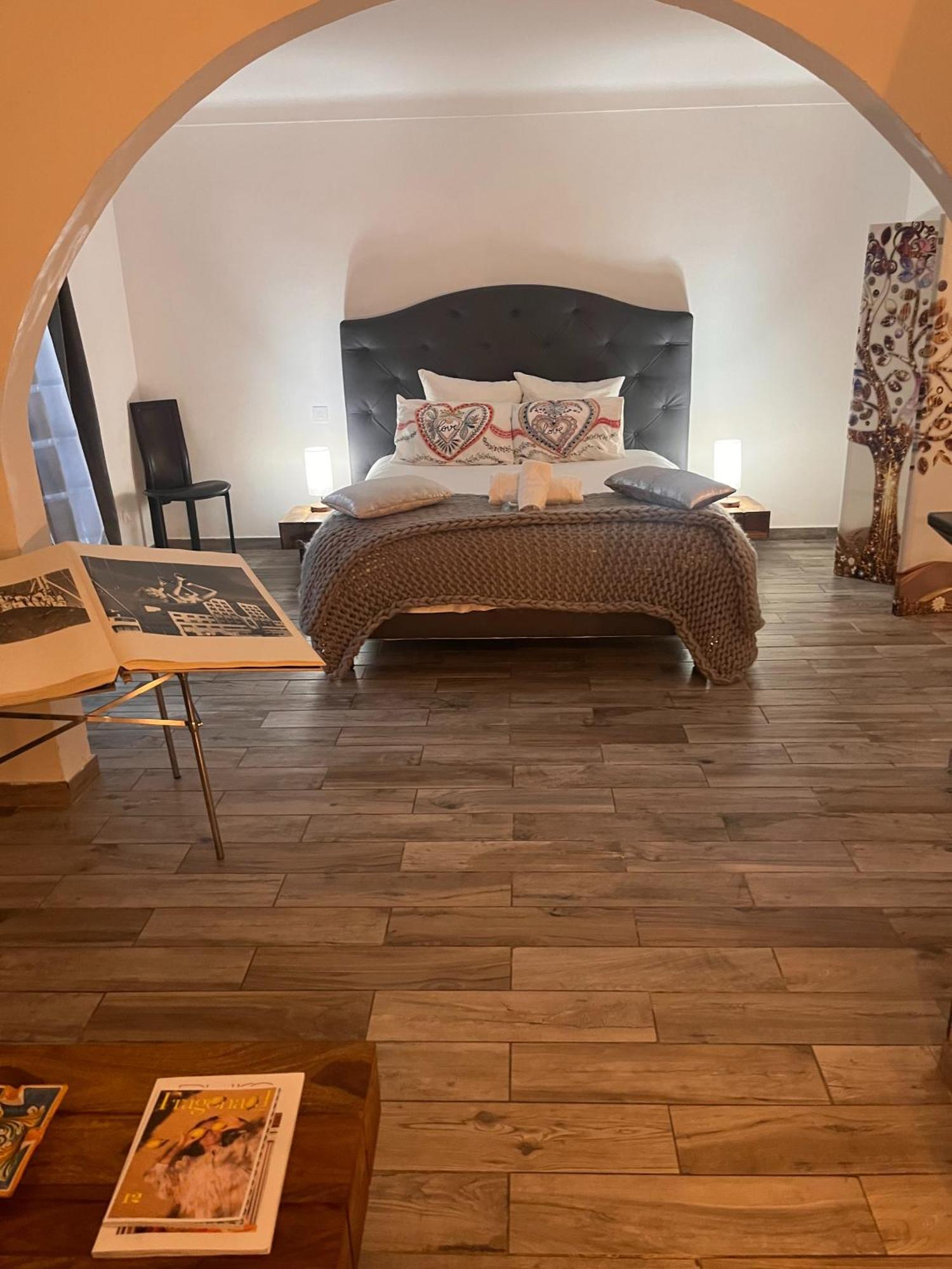 Villa Romana Saint Tropez Bagian luar foto