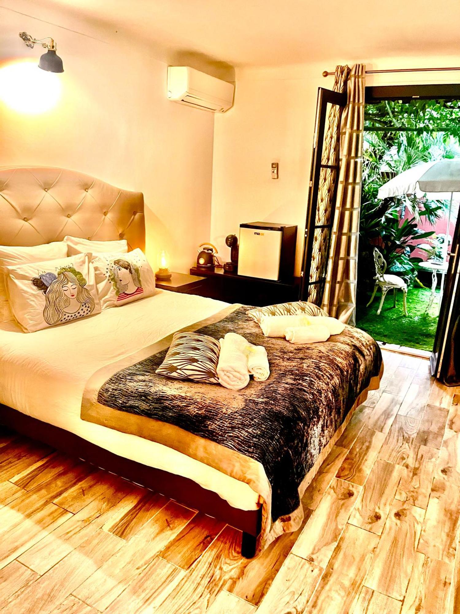 Villa Romana Saint Tropez Bagian luar foto